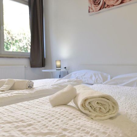 Mary'S Rooms & Apartments Болзано Екстериор снимка
