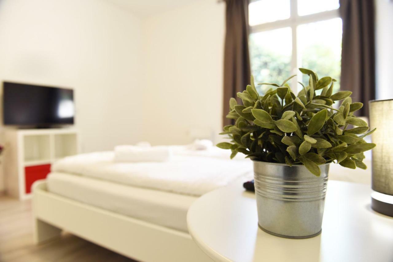 Mary'S Rooms & Apartments Болзано Екстериор снимка