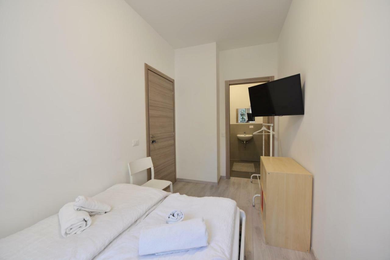 Mary'S Rooms & Apartments Болзано Екстериор снимка