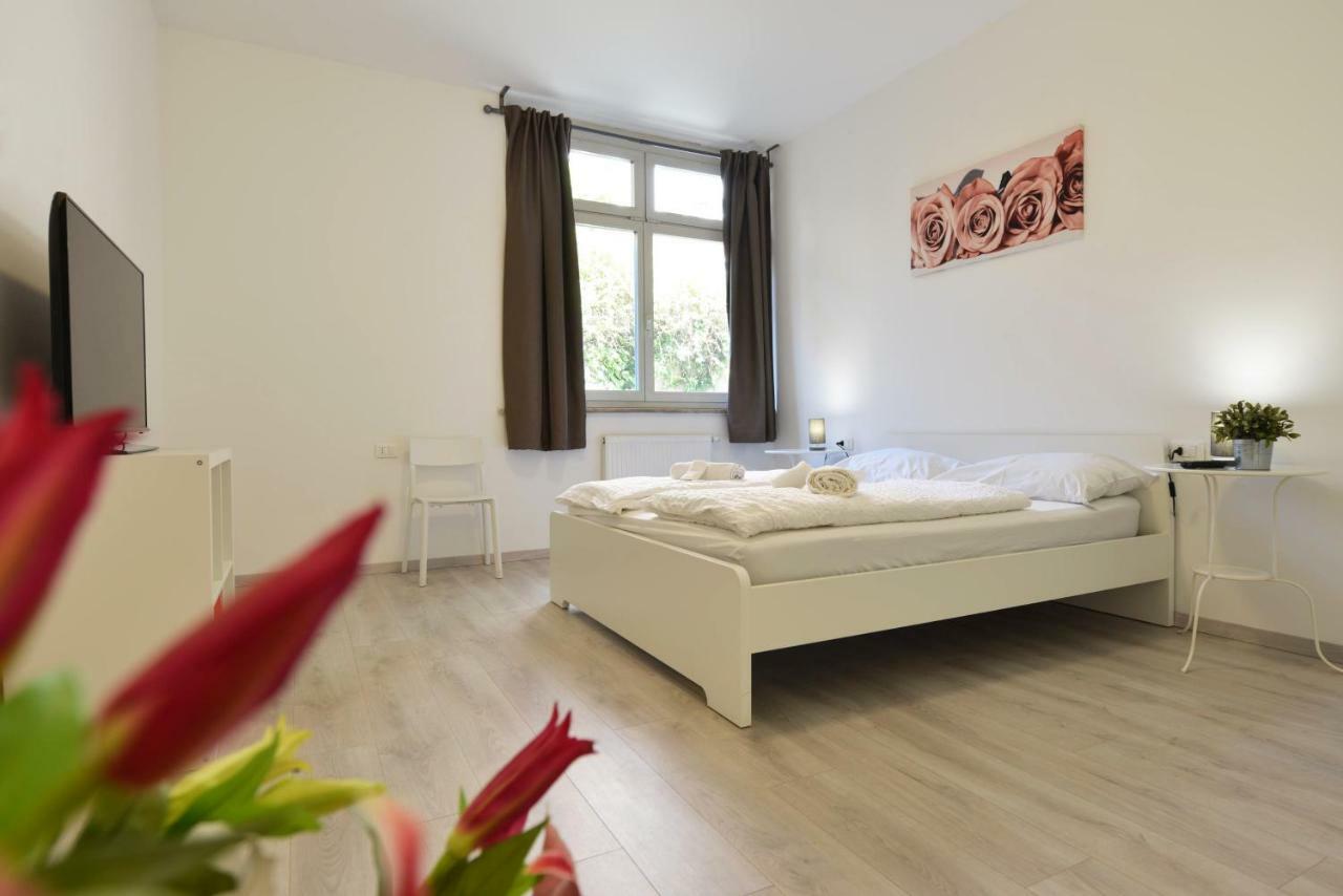 Mary'S Rooms & Apartments Болзано Екстериор снимка