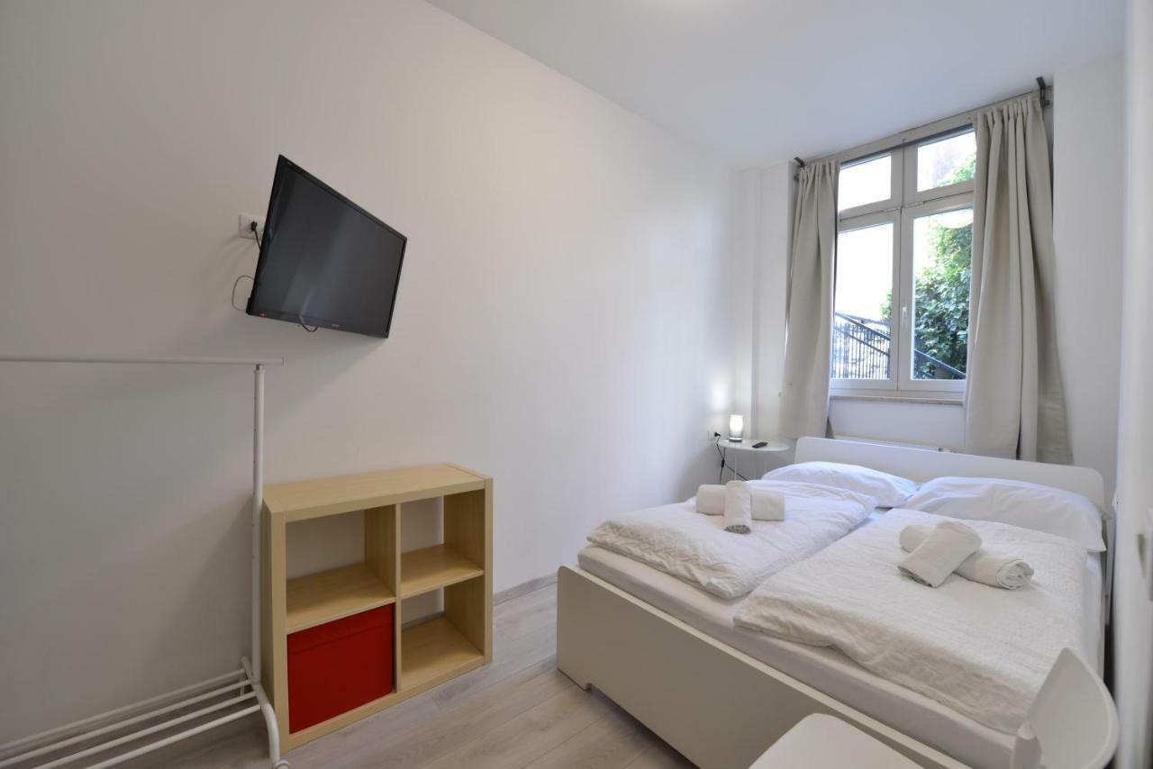 Mary'S Rooms & Apartments Болзано Екстериор снимка
